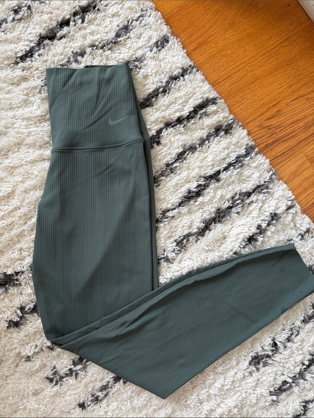 Nike Forest Green Ribbed High-Waist Leggings